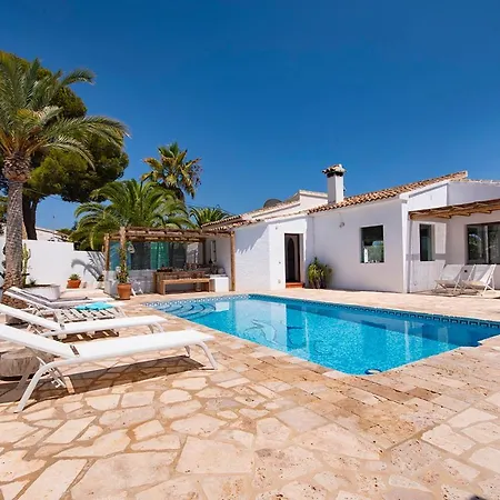 Lagarta Villa Moraira